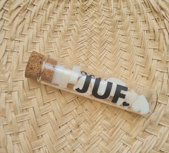 Juffencadeautje zeepjes wit